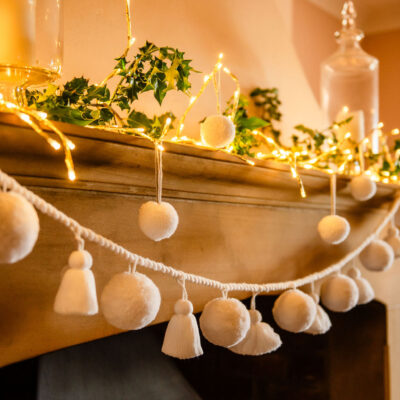 Jumbo White Pom & Tassel Garland